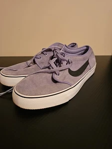 Nike Toki Low Leather 'Iron Purple' Size 12 - Picture 1 of 12