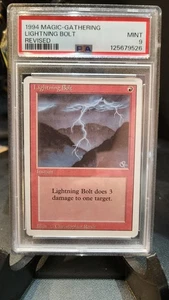 Lightning Bolt – Magic: The Gathering (Revised Edition, 1994) – PSA 9 – NM/Mint - Picture 1 of 3