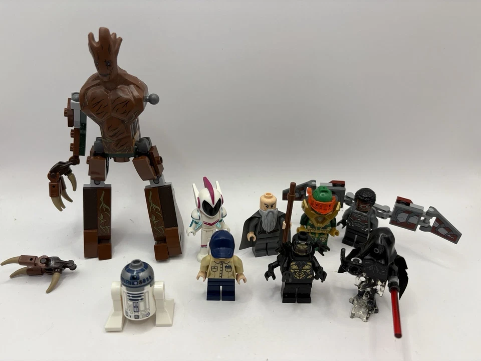 Lote de minifiguras LEGO - R2D2, Gandalf, Falcon, Dementor, Groot, Nexo knight Aaron Foto 1 de 4
