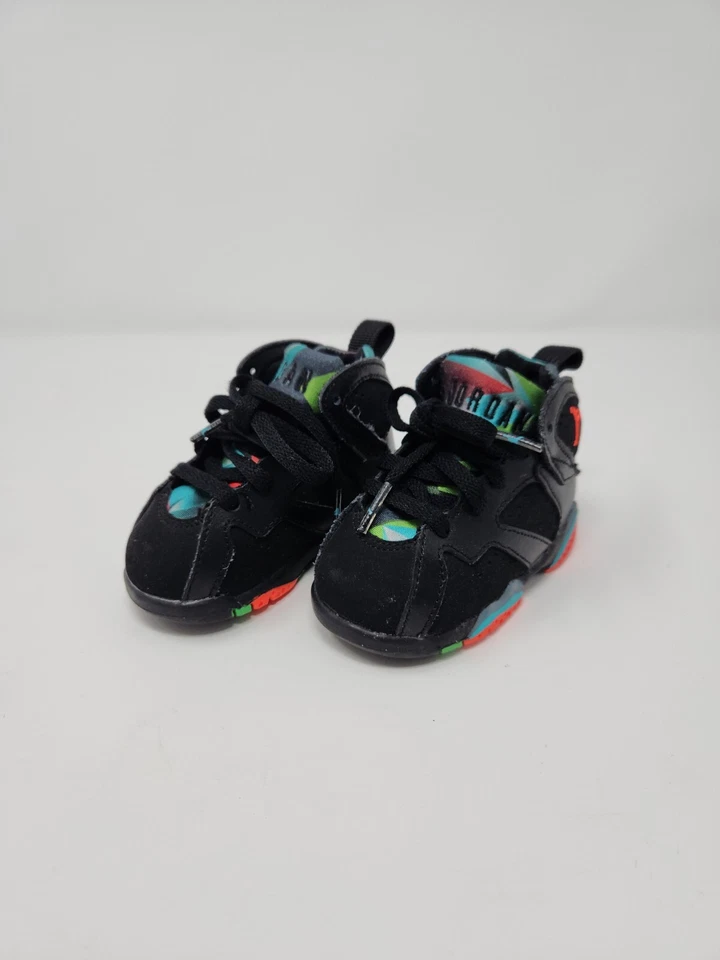 Nike Air Jordan 7 Retro Barcelona Noches Niño Pequeño Talla 4C Negro 304772-007  Foto 1 de 4