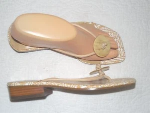 ANNE KLEIN Bone Beige Leather Thong Slip-On Sandals 7 M - NEW - Picture 1 of 6