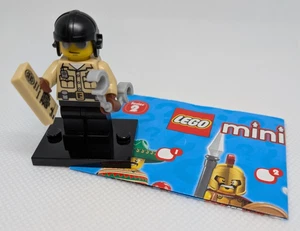 LEGO 8684 Collectible Minifigures Series 2 Traffic Cop - Picture 1 of 1
