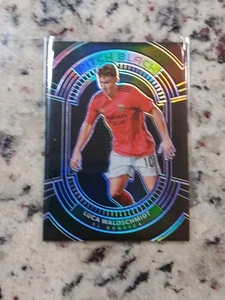 2020 Panini Obsidian Pitch Black Electric Etch Viola /60 Luca Waldschmidt #15 - Foto 1 di 2