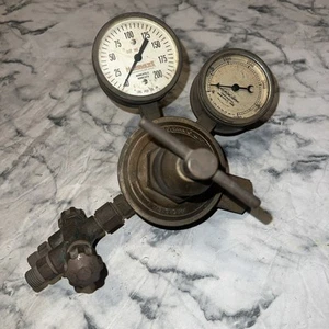 Vintage Marquette Gas Oxygen Acetylene Regulator Gauge Model R - Picture 1 of 12