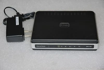 D-LINK DES-1105 ETHERNET DESKTOP SWITCH 5-PORT 10/100MBPS - Image 1 of 3