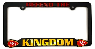 Marco de matrícula elevado en 3D Kansas City Chiefs "Defend the Kingdom"  Foto 1 de 4