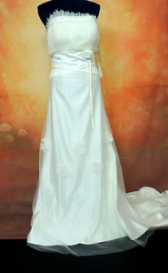 SALE ! Benjamin Roberts TIA NEW wedding dress size 12 - Picture 1 of 11