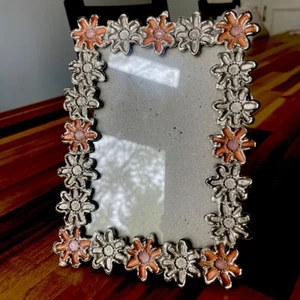 Vintage 3.5” x 5” Pewter and Enamel Barron Photo Frame Floral / Daisy Motif - Picture 1 of 5