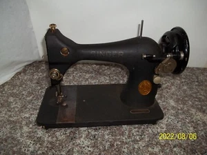 Q6 Singer Model 128 Sewing Machine 1949 original parts  discounts - Picture 1 of 49