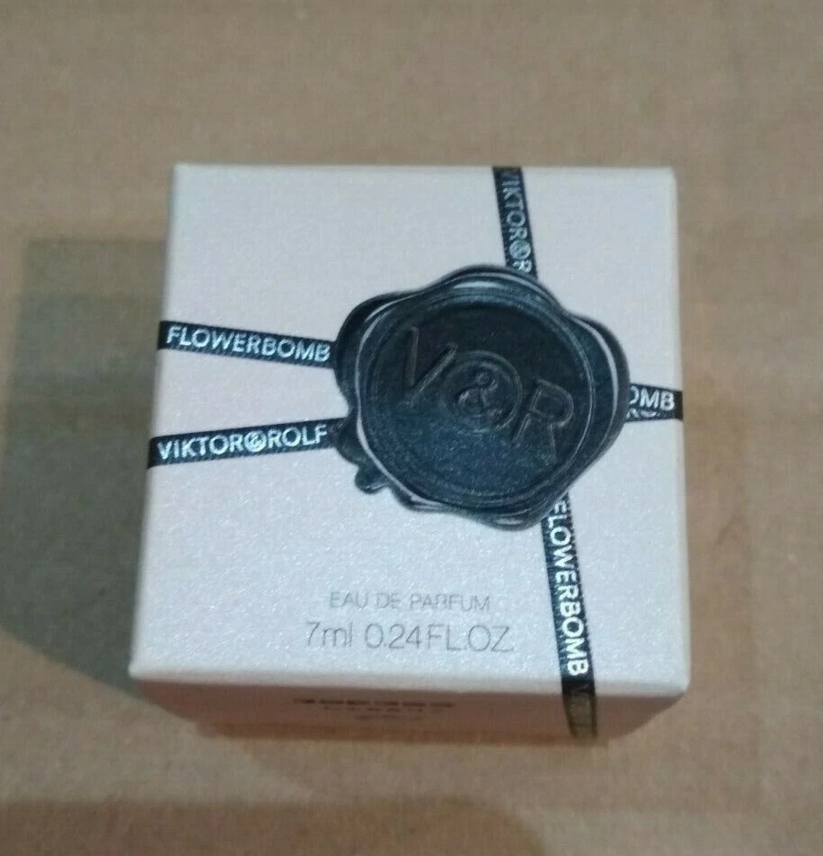 flowerbomb eau de parfum 7ml de viktor and rolf pour femme pleine avec boîte - Photo 1/1
