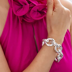 Women's Chunky 925 Sterling Silver Bracelet Hallmarked Hammered Curb Chain Links - Picture 1 of 6