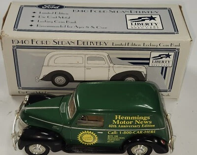 Camión de reparto Ford Sedán 1940 Hemmings Motor News diecast Foto 1 de 4
