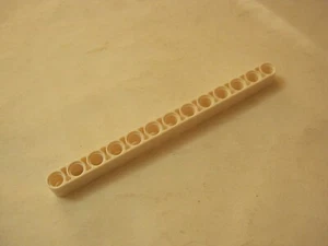 Lego (1) White 1x13 Technic Lift Arm, 41239 (028-125) - Picture 1 of 1