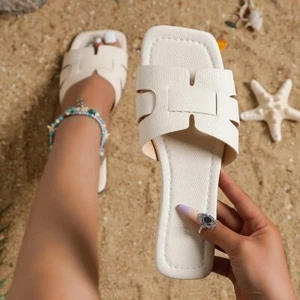 Summer Slippers Women Flat Luxury Outdoor Beach Flip Flops Female Sandals Trend - Picture 1 of 2