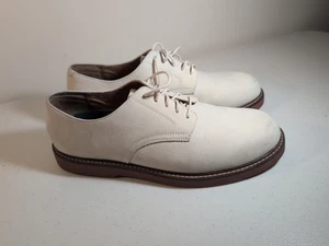 G.H. Zapato de vestir Bass & Co. Buckingham crema gamuza marfil para hombre talla 11 - Imagen 1 de 10