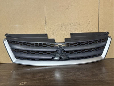 ✅ 07 08 09 Parrilla superior delantera cromada Mitsubishi Outlander OEM Foto 1 de 4