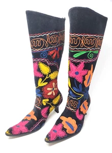 Schwarze Samtstiefel Blumen bestickt kniehoch mehrfarbig Absatz - Gr. 7,5 / 38 - Bild 1 von 11