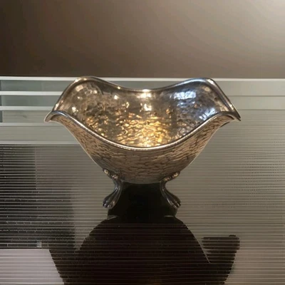 Cuenco con patas martillado a mano International Sterling patrón de preludio 1313B 71 gramos Foto 1 de 4