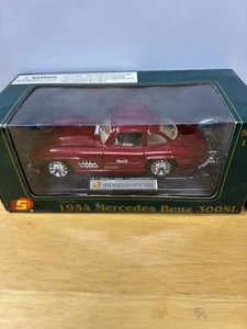Superior 1954 Mercedes-Benz 300SL Gullwing - 1:24 - Diecast - Picture 1 of 8