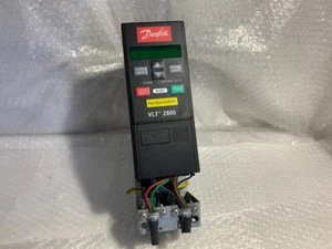 Danfoss VLT 2800 VLT2811PT4B20STR1DBF10A00 P/N 195N1031 - Bild 1 von 7