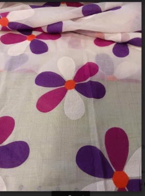 Estampado de tela transparente de organdí blanco roto hawaiano pintado a mano 44" de ancho por yarda Foto 1 de 4