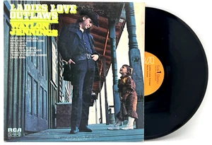 WAYLON JENNINGS - LADIES LOVE OUTLAWS VINYL LP RECORD DYNAFLEX NASHVILLE SOUND - Picture 1 of 10