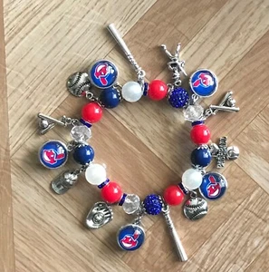 Cleveland Indians bracelet - Picture 1 of 2