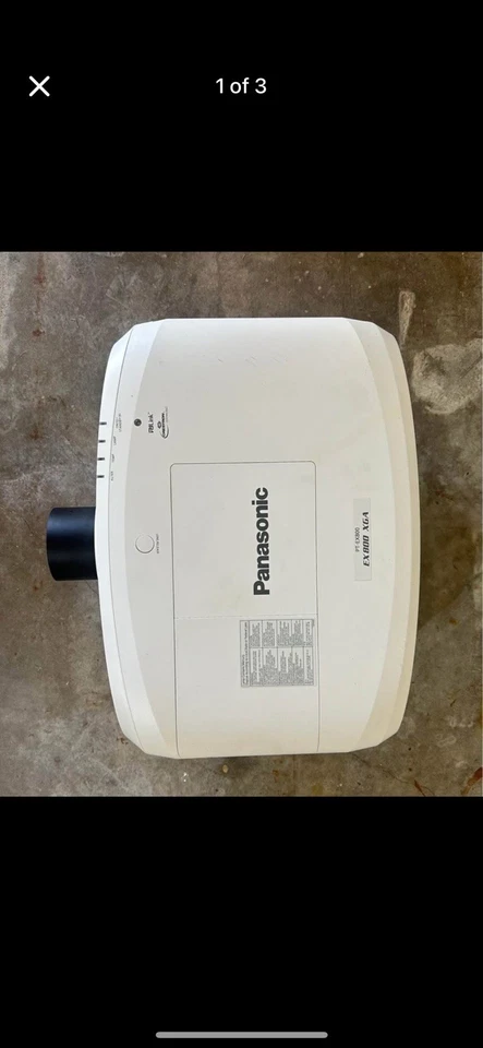 Proyector Panasonic PT-EX800 7500 Lúmenes, HDMI, Función Pip, Alto Brillo Foto 1 de 3