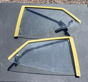 1970-1977 Ford Maverick 2dr Coupe RH Rear Moveable Vent Glass OEM 59702 - Picture 1 of 14