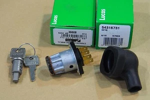 GENUINE LUCAS IGNITION SWITCH TRIUMPH T90 T100 T120 T140 T150 WITH RUBBER BOOT - Picture 1 of 1