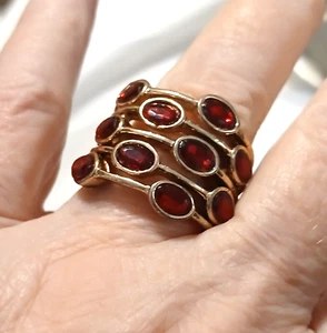 2008 Avon Bejeweled Multi Row Women's Ring Red Berry Rhinestones - Picture 1 of 7