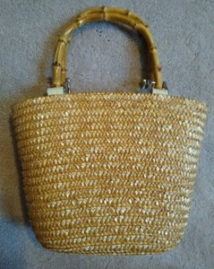 Bolso de mano St. John's Bay tejido con asas de bambú natural paja tejida - Imagen 1 de 6