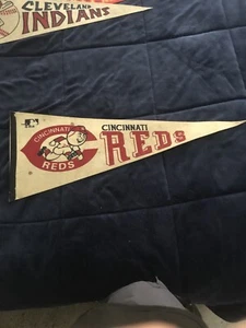 Vintage 1970s MLB Cincinnati Reds Baseball Full Size 30" Red White Felt Pennant* - Picture 1 of 2