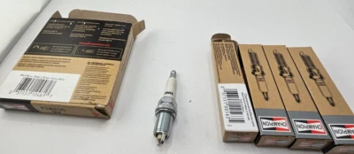 (CANTIDAD 8) Bujía Champion 435 QC9MC4 para Dodge Ram 2500 2003 Foto 1 de 4