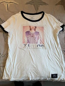 Taylor Swift Shirt 1989 World Tour Concert Polaroid Tee Official Gr. LG! - Bild 1 von 3