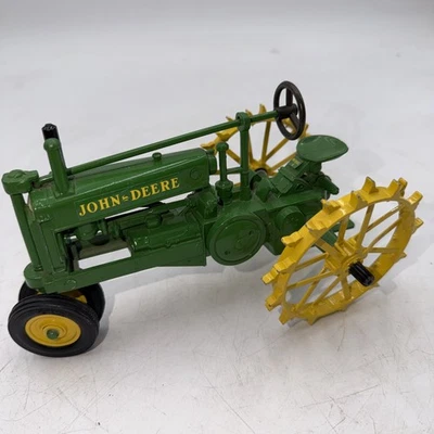 ERTL Vintage JOHN DEERE MODEL A TRACTOR 1:16 Excellent Condition Made In USA - Image 1 of 4