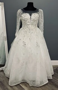 Size 24/26 Beaded Long Sleeve Wedding Dress With Ruffles - Picture 1 of 16