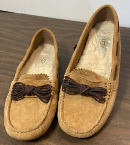 Uggs Slippers Womens Sz 7.5 Upper Leather 1003739