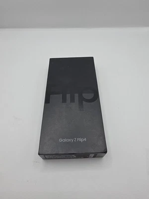 Samsung Galaxy Z Flip4 5G SM-F721U - 128GB - Graphite-Carrier Unlocked - Image 1 of 4