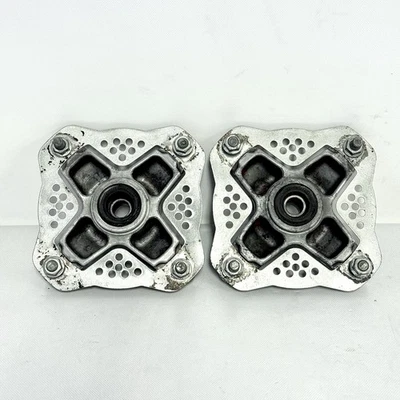 Juego de bujes de rueda delantera Outlaw 525 S 450 S 2007-11 OEM montaje izquierdo derecho freno de rotor Foto 1 de 4