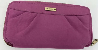 Cartera Travelon de tela púrpura con cremallera alrededor de uva Foto 1 de 4