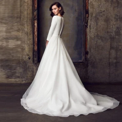 Vestidos de noiva Princesa simples linha A manga longa botão costas trem varredura - Imagem 1 de 4