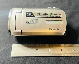 JVC Everio GZ-MS215 64GB 900x Zoom Digital Video Camera. Made in Japan. - Picture 1 of 6