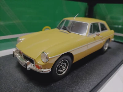 Cult 1/18 MG B GT V8 Harvest Gold 1974 Yellow - Image 1 of 4