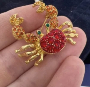 Goldtone & Red Crab Brooch w/ Crystals Rhinestone Pin Jewelry Bling MSRP- $56.00 - Picture 1 of 1