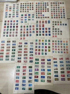 Sellos de Suiza. Helvetia sentada. Vintage. Hojas. D23 Foto 1 de 4