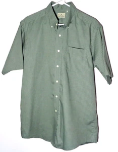 Men's LL Bean Short Sleeve, Button Up Shirt in Size Medium-Regular - Picture 1 of 7