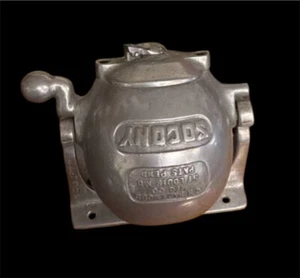 Rare 1930 Socony-Vacuum soap dispenser RARE Excellent Condition - Picture 1 of 5