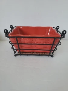 TEMPTATIONS BY TARA CREAM COUNTRY LACE CASSEROLE W WIRE RACK MULT AVAIL 6 3/8”L - Picture 1 of 4