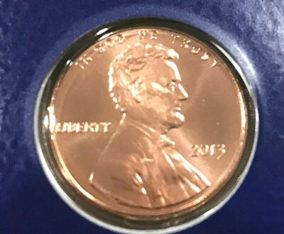 2013 P D Lincoln Cent In Mint Cello  (2 coin set) - Image 1 of 4